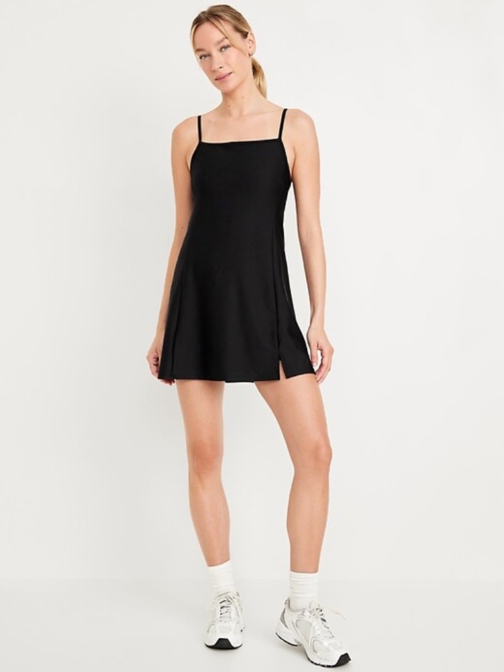 Old Navy Active Black Dress. Medium